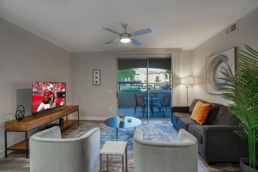 Modern 2-Br Condo North Scottsdale 0*,